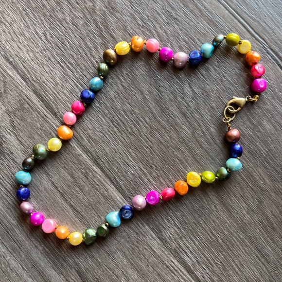 Handmade hand knotted fresh water pearl rainbow necklace - Picture 8 of 10